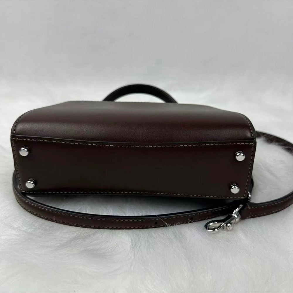 Coach Brown Leather Women's Bag NWT - Picture 3 of 10